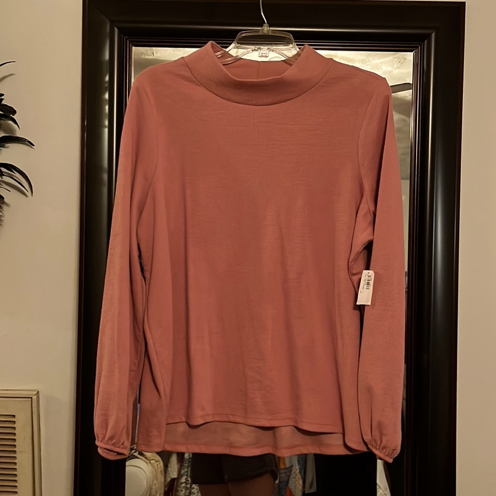 Old Navy mock turtleneck, loose fit salmon/pink blouse NWT large.